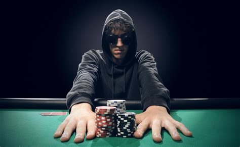 poker bluff tells